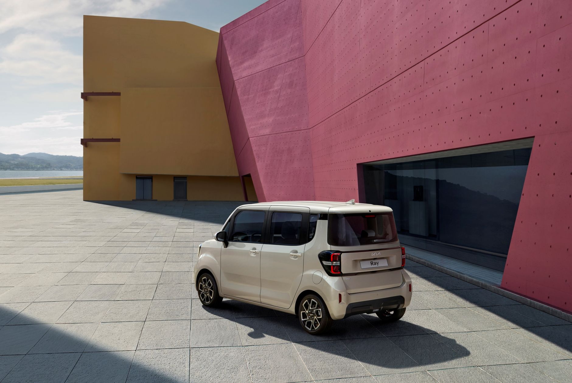ホンダN-BOX最新モデル2024徹底解説｜安全性と実用性を追求した軽自動車 - 2. 室内空間と使い勝手の革新