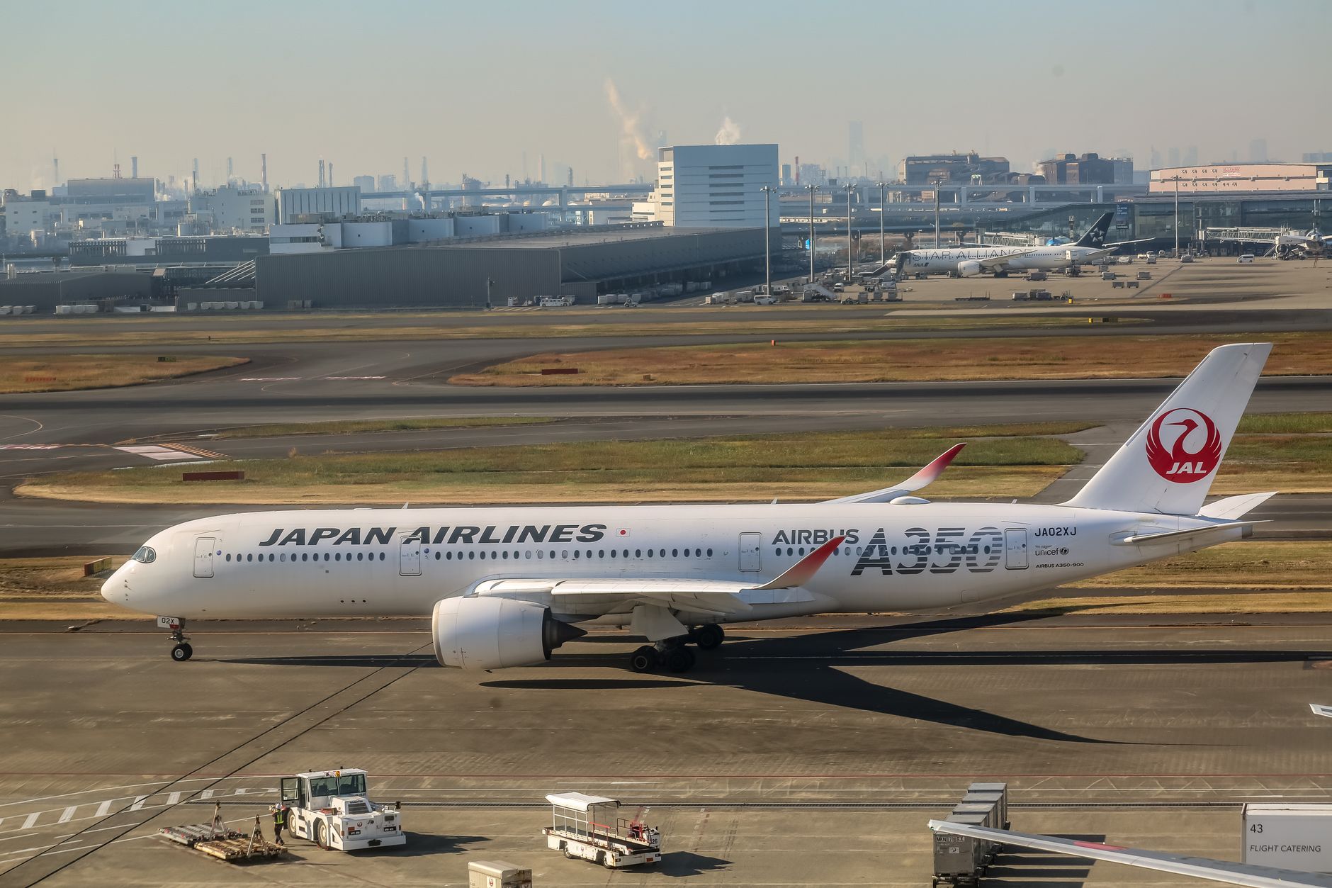 JALがA350の搭乗方法を変える日——ワイドボディ機「2通路搭乗」が意味すること